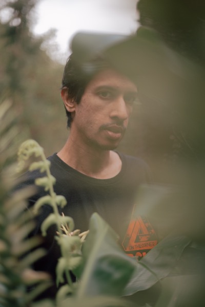 AVNEESH — press portrait III